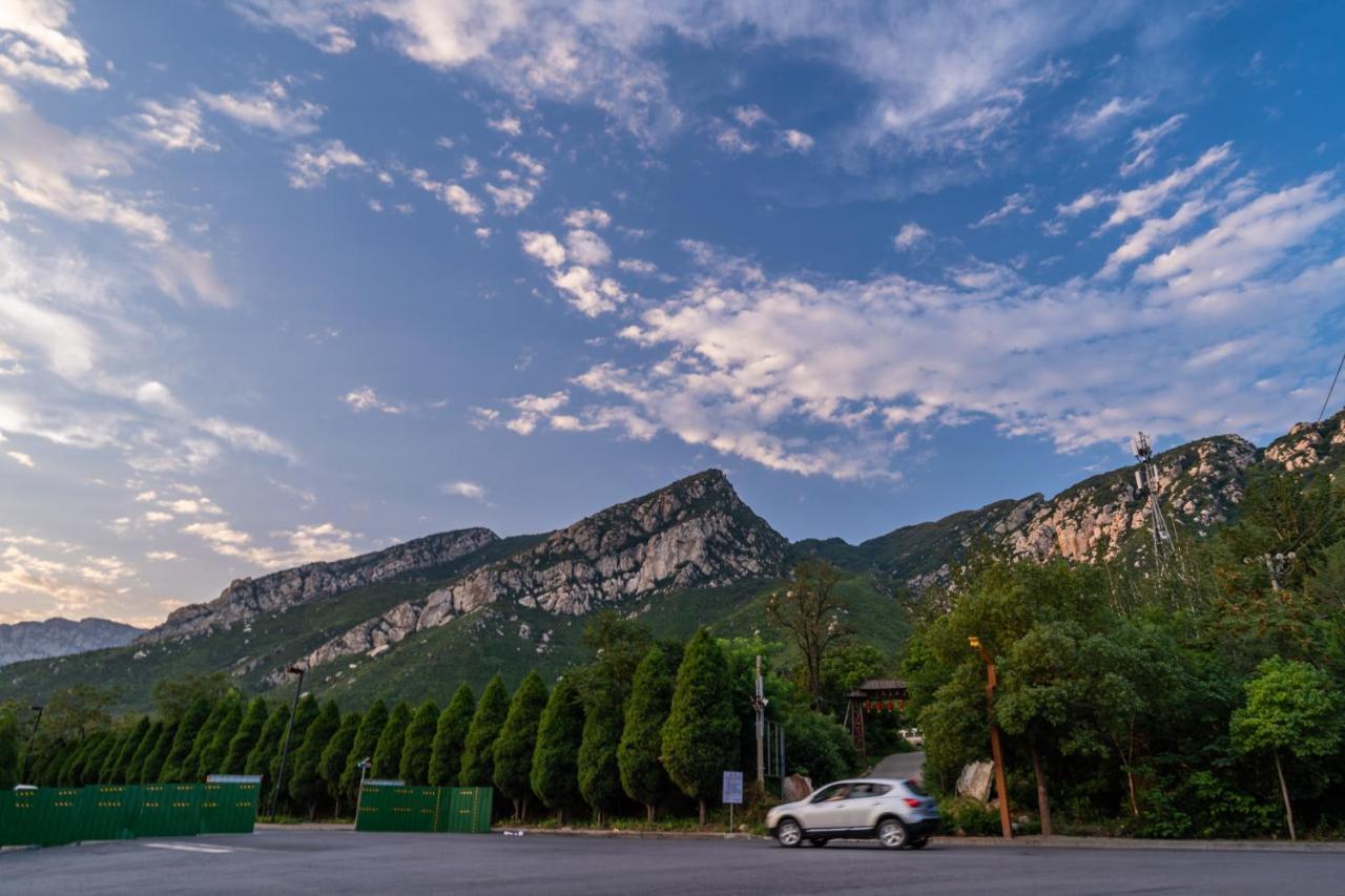 Zhengzhou Dengfeng-Shaolin Temple- Exterior photo